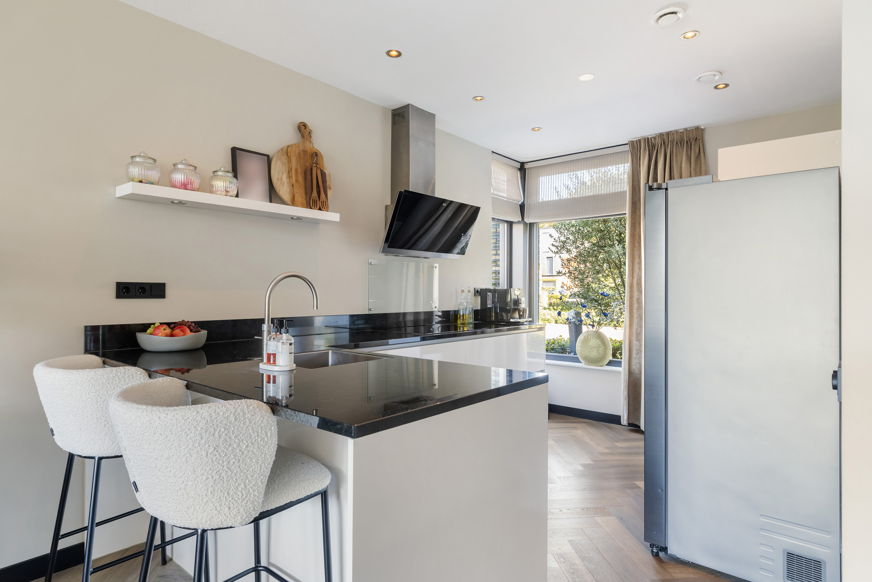 Hoekwoning te koop: Laan van Braets 83, Dordrecht