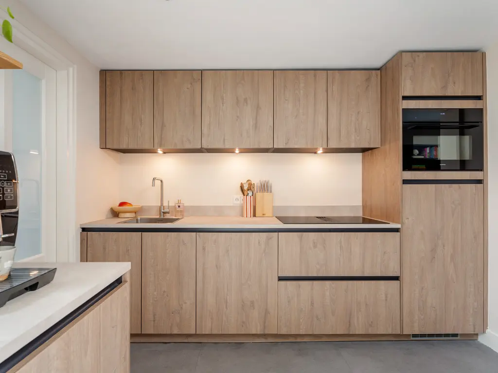 Van Alkemadestraat 10, TILBURG