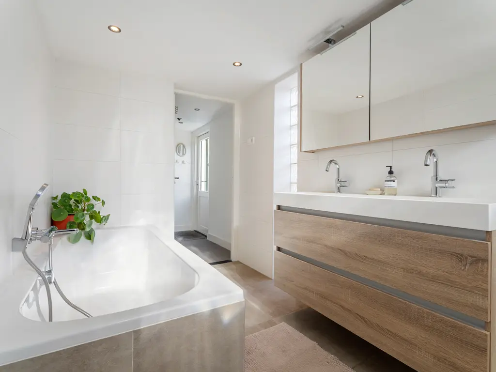 Van Alkemadestraat 10, TILBURG