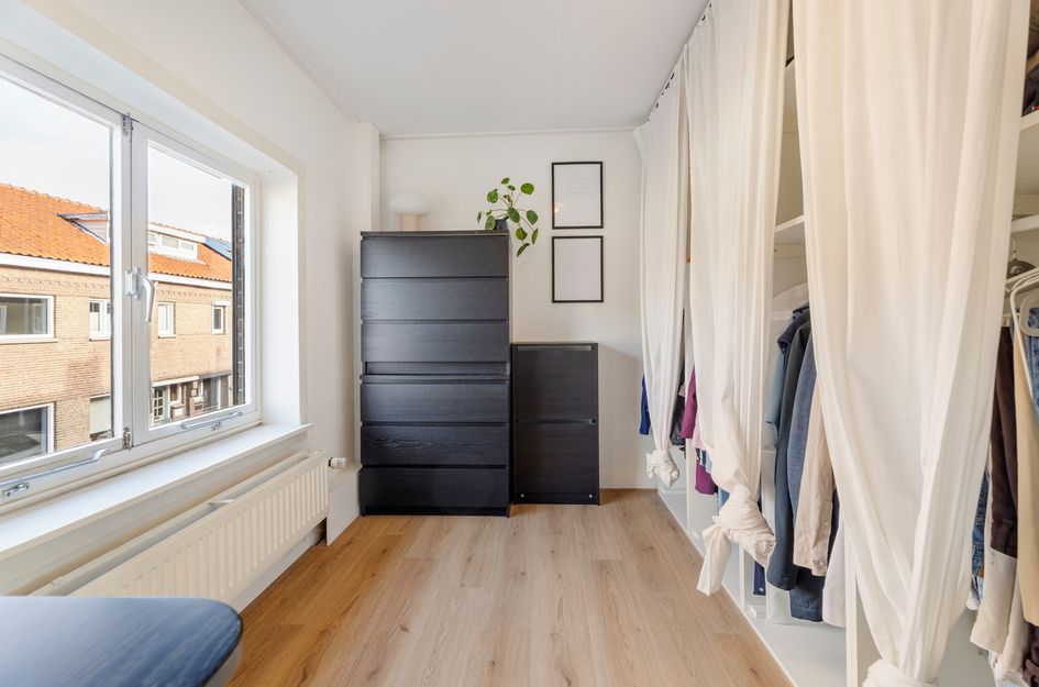Tussenwoning te koop: Van Alkemadestraat 10, Tilburg