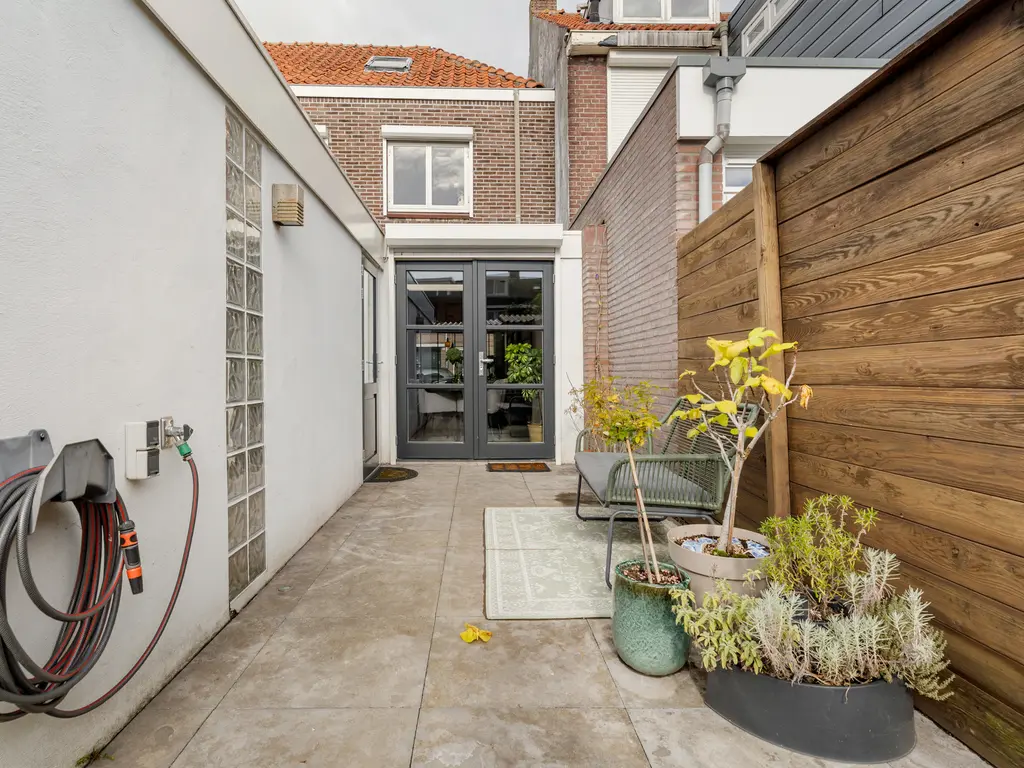 Van Alkemadestraat 10, TILBURG