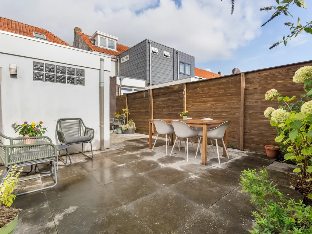 Van Alkemadestraat 10, TILBURG
