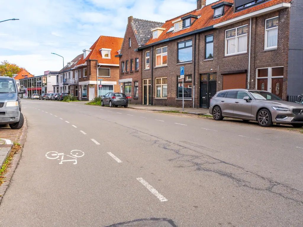 Heuvelstraat 25, BREDA