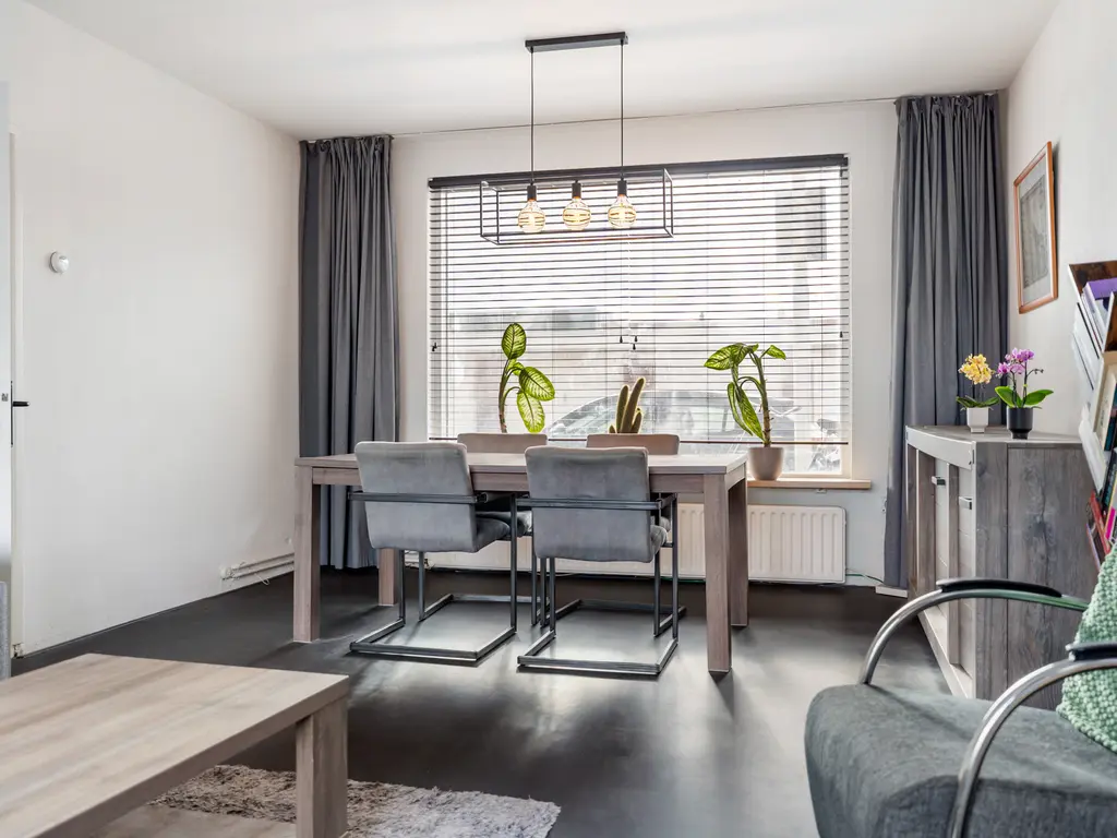 Bisschop van Zoesstraat 19b, TILBURG