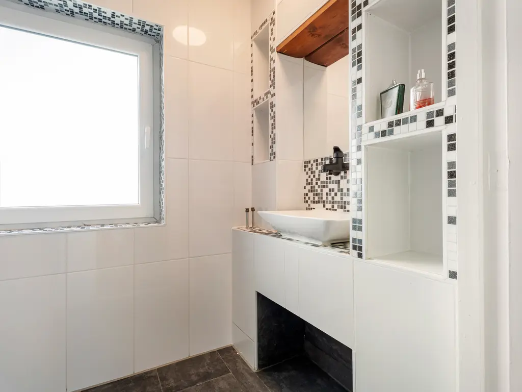 Bisschop van Zoesstraat 19b, TILBURG
