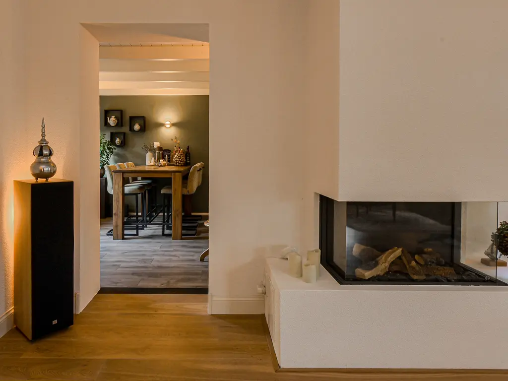 Molenakker 16, DEN HOUT
