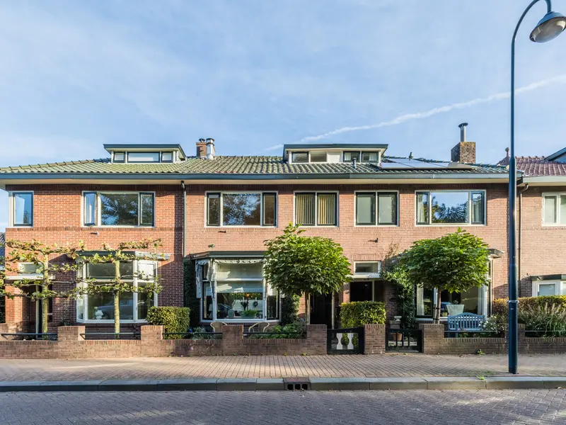 Stationsweg 13, BODEGRAVEN