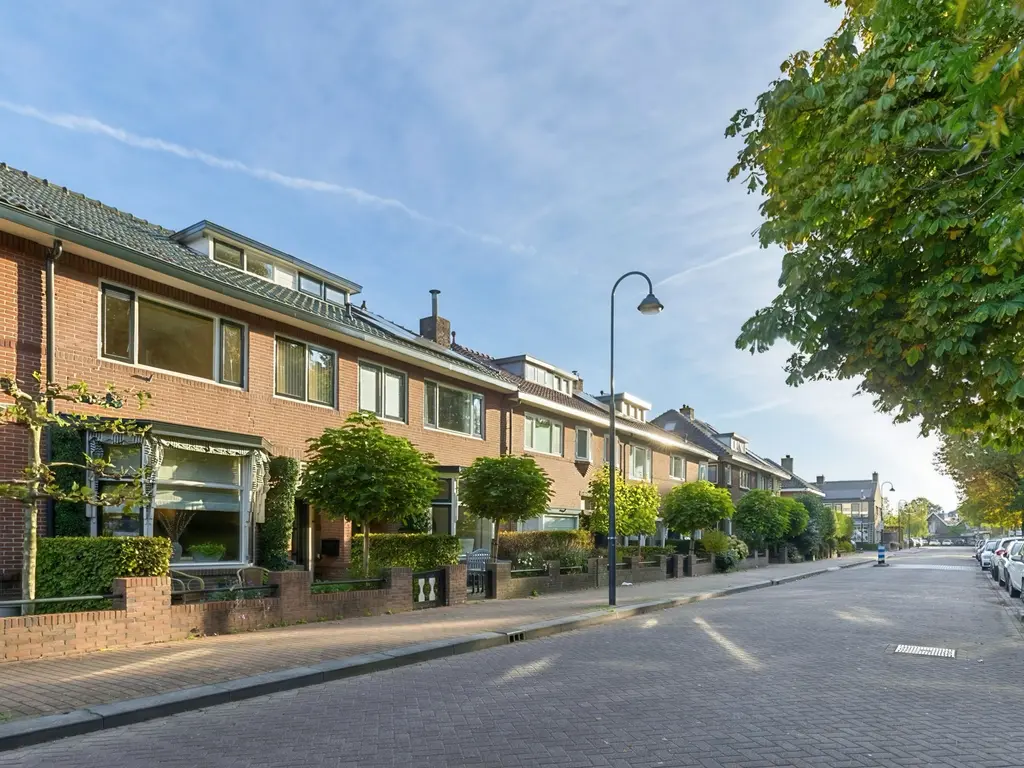 Stationsweg 13, BODEGRAVEN