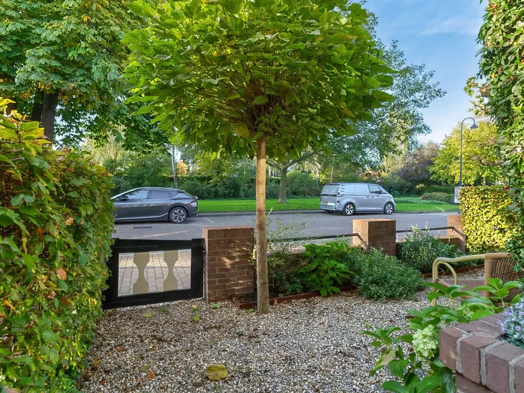 Stationsweg 13, BODEGRAVEN