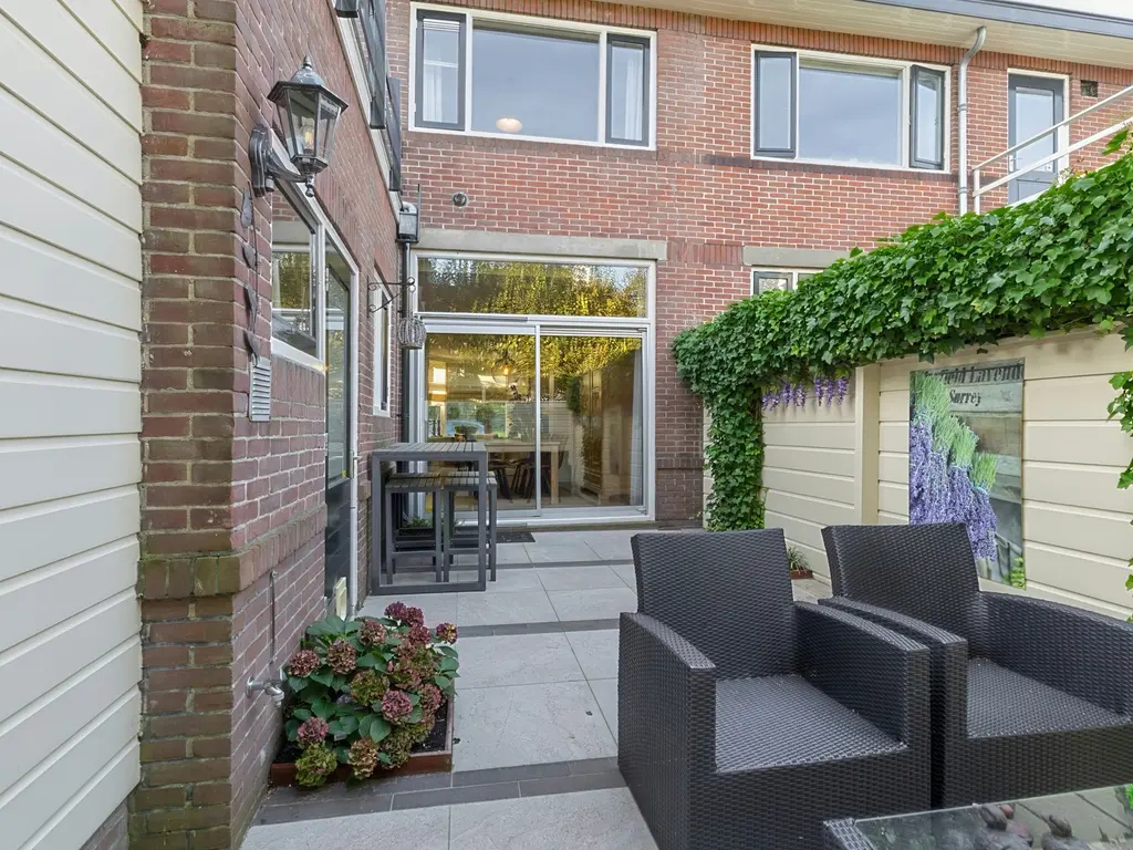 Stationsweg 13, BODEGRAVEN