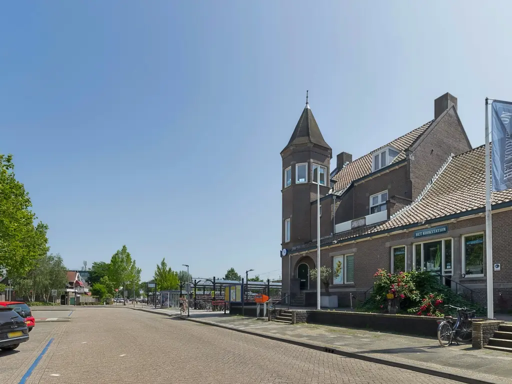 Stationsweg 13, BODEGRAVEN