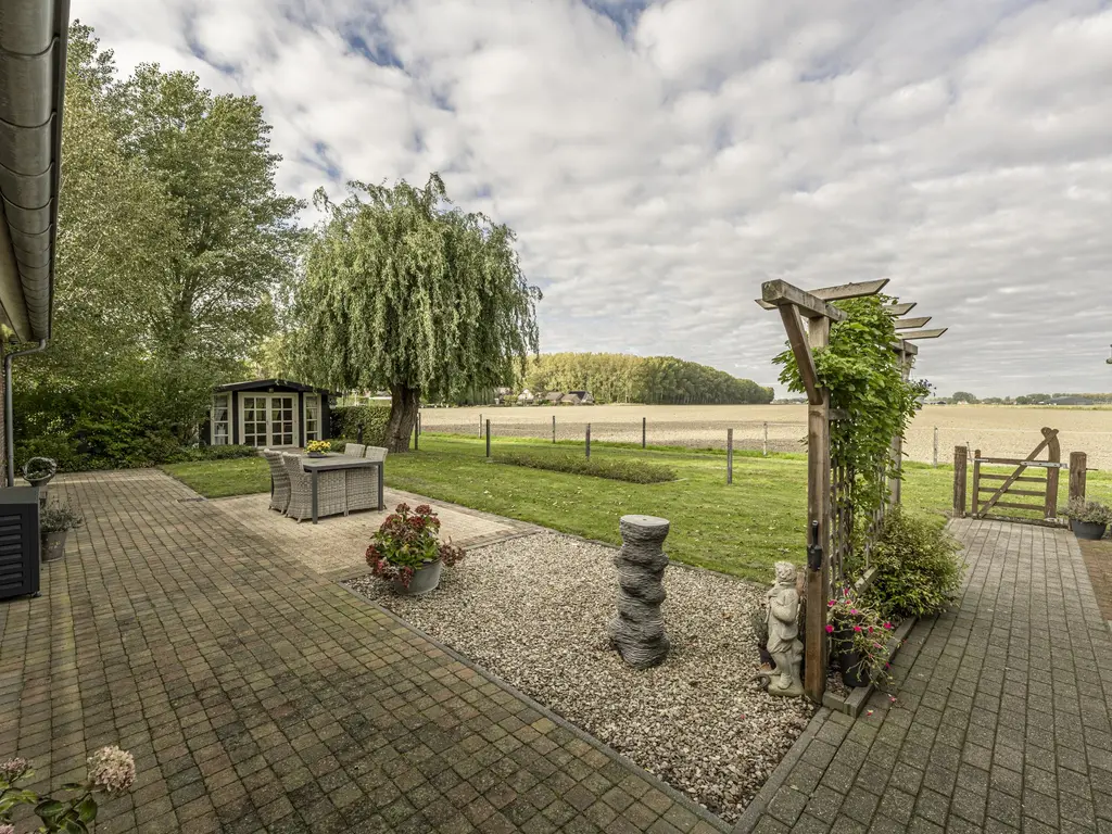Nieuwendijk 10, ZUID-BEIJERLAND
