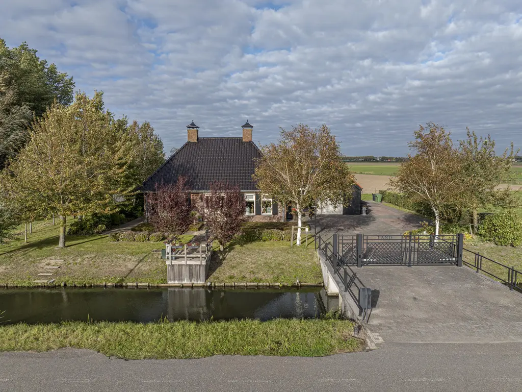Nieuwendijk 10, ZUID-BEIJERLAND