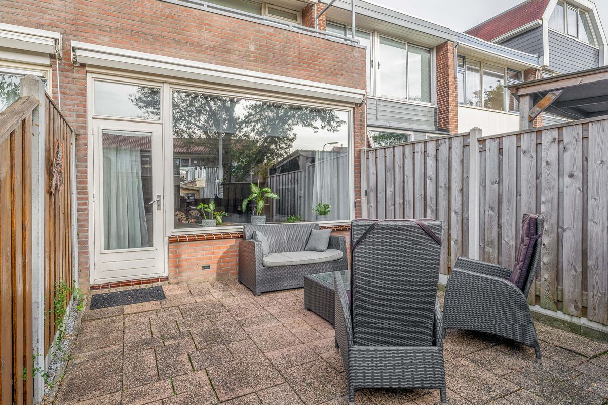 Tussenwoning te koop: Hobbemalaan 13, Krimpen Aan Den Ijssel