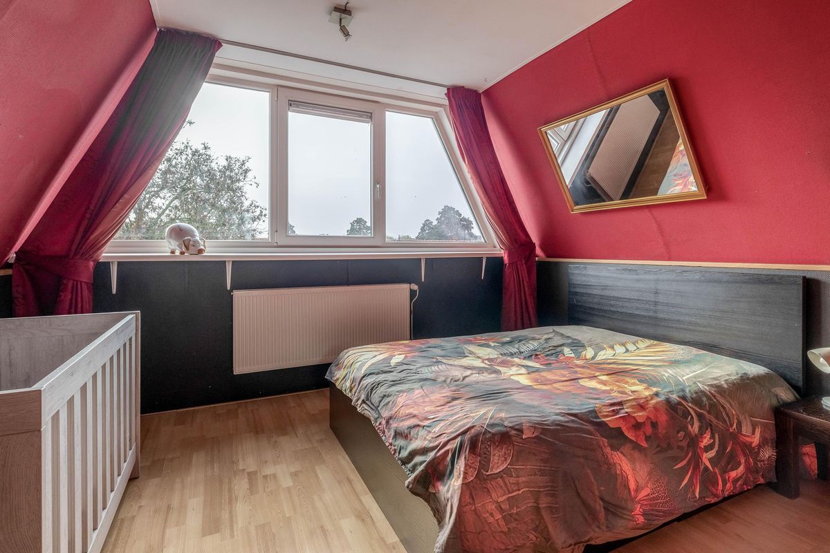 Tussenwoning te koop: Hobbemalaan 13, Krimpen Aan Den Ijssel