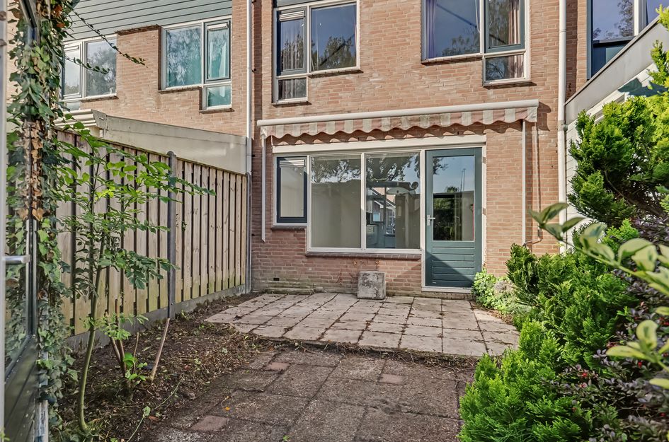 Tussenwoning te koop: Cannenburg 114, Dordrecht