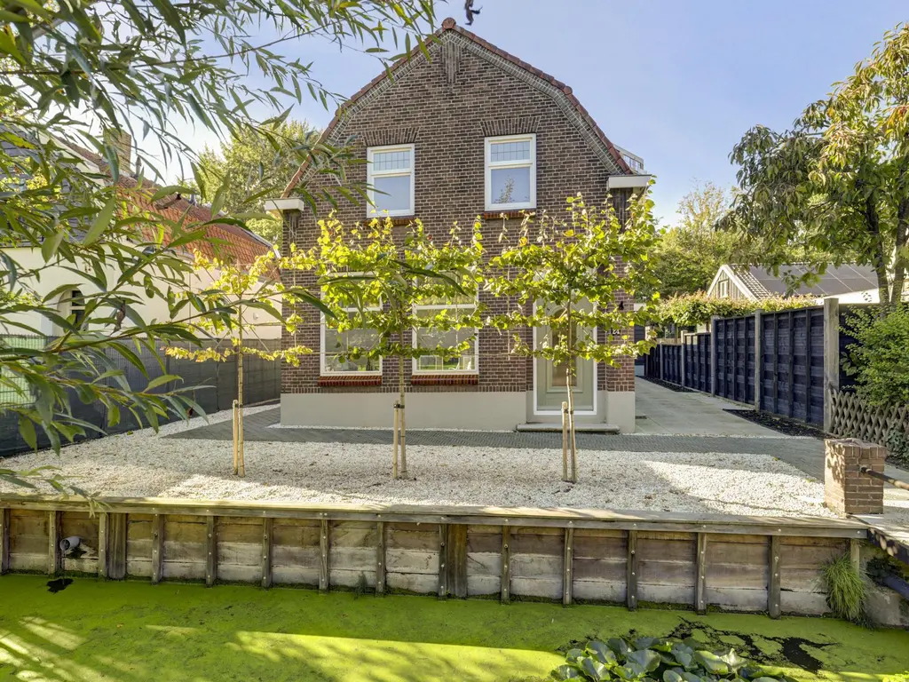 Schoorweg 24, PAPENDRECHT