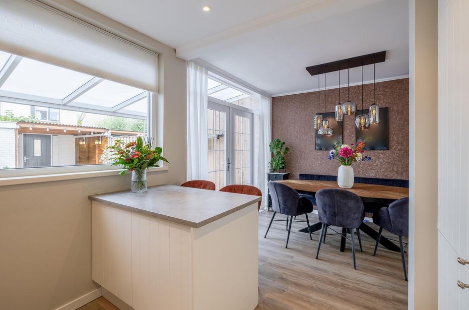 Tussenwoning te koop: Jacob Catsstraat 22, Hellevoetsluis
