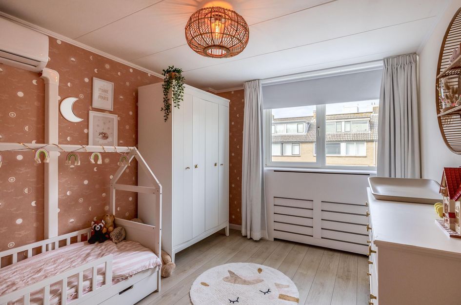 Tussenwoning te koop: Jacob Catsstraat 22, Hellevoetsluis