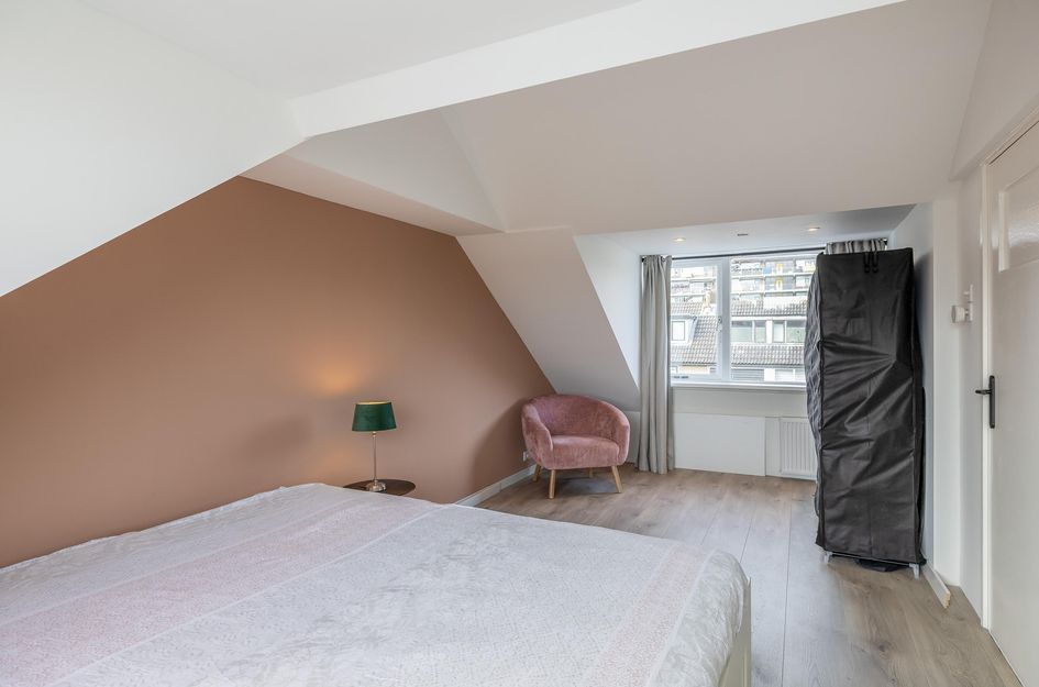 Tussenwoning te koop: Jacob Catsstraat 22, Hellevoetsluis