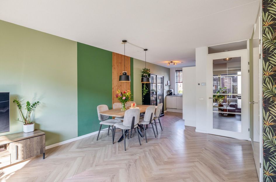 Tussenwoning te koop: Spoorbaan 39, Hellevoetsluis