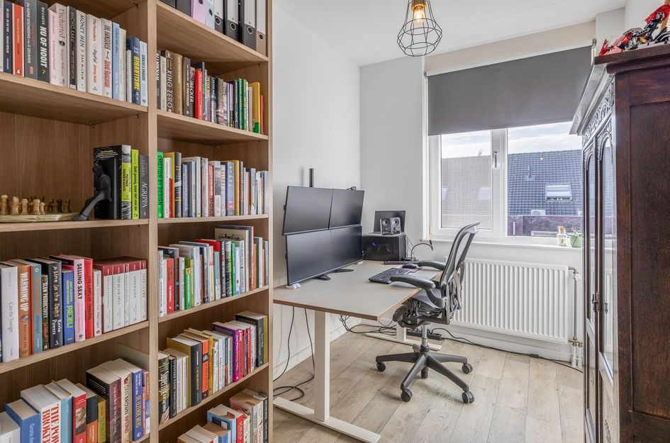 Tussenwoning te koop: Spoorbaan 39, Hellevoetsluis