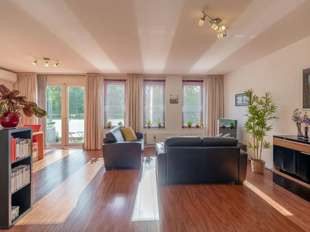 Wulpstraat 20, HELLEVOETSLUIS