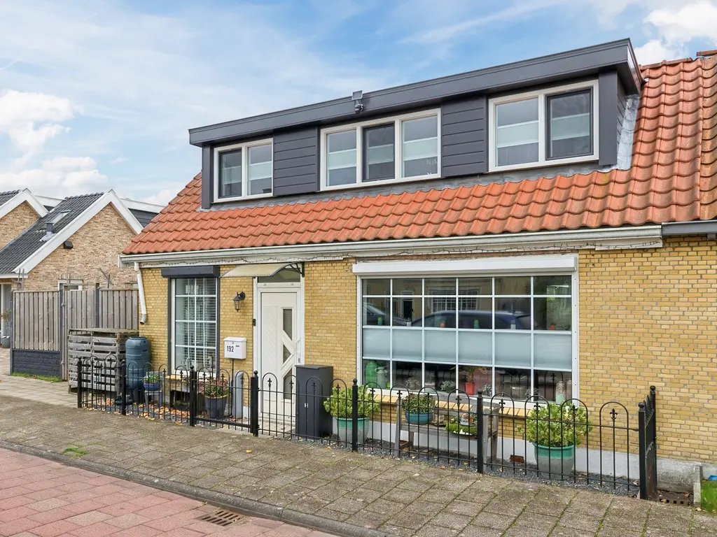 Rijksstraatweg 192, HELLEVOETSLUIS
