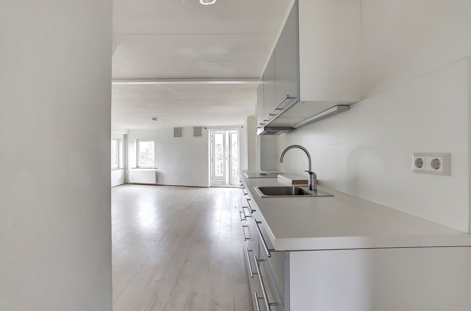 Appartement te koop: Oudedijk 139A04, Rotterdam