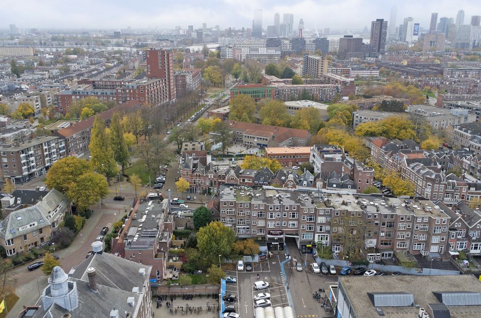 Appartement te koop: Oudedijk 139A04, Rotterdam