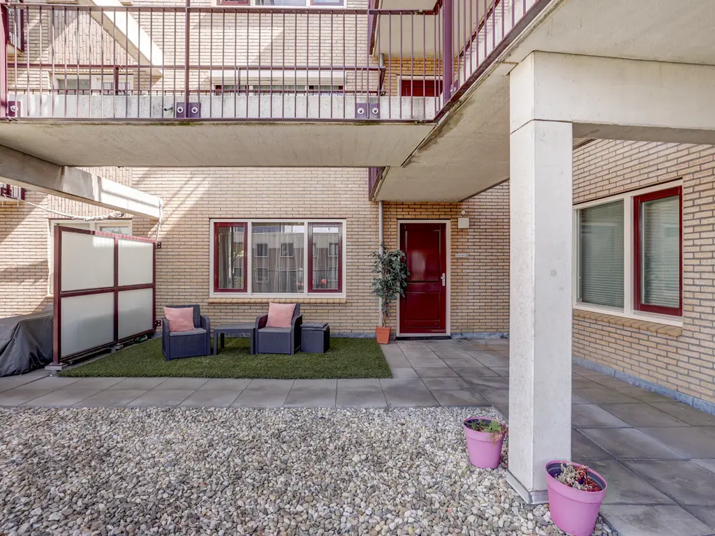 Land van Belofte 8, SCHIEDAM