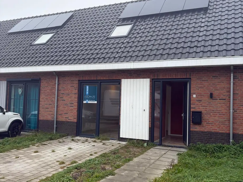 Bos 24, STAVENISSE