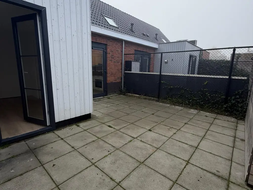 Bos 24, STAVENISSE