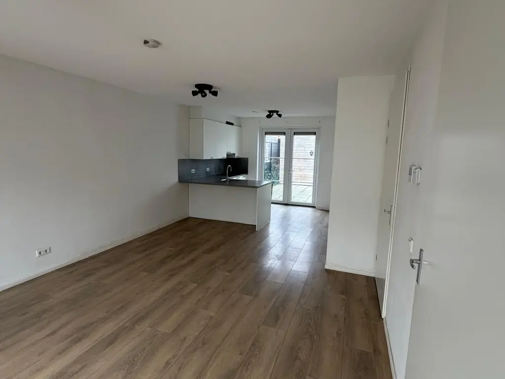 Bos 24, STAVENISSE
